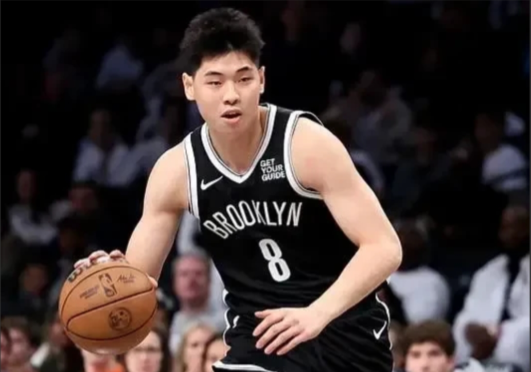 关于人大胜一场，费城队夺得季后赛首胜的信息